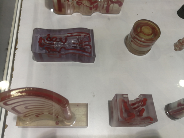 3d打印隨形水路.jpg 3d打印隨形水路.jpg